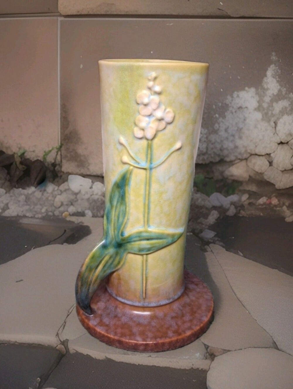 Vintage ROSEVILLE POTTERY WINCRAFT VASE 285-10 Green Yellow Floral Motif 10.5"